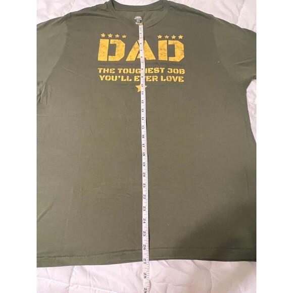 Dad The Toughest Job You'll‎ Ever Love Men's Graphic T-Shirt, Green Size XL - Picture 5 of 8